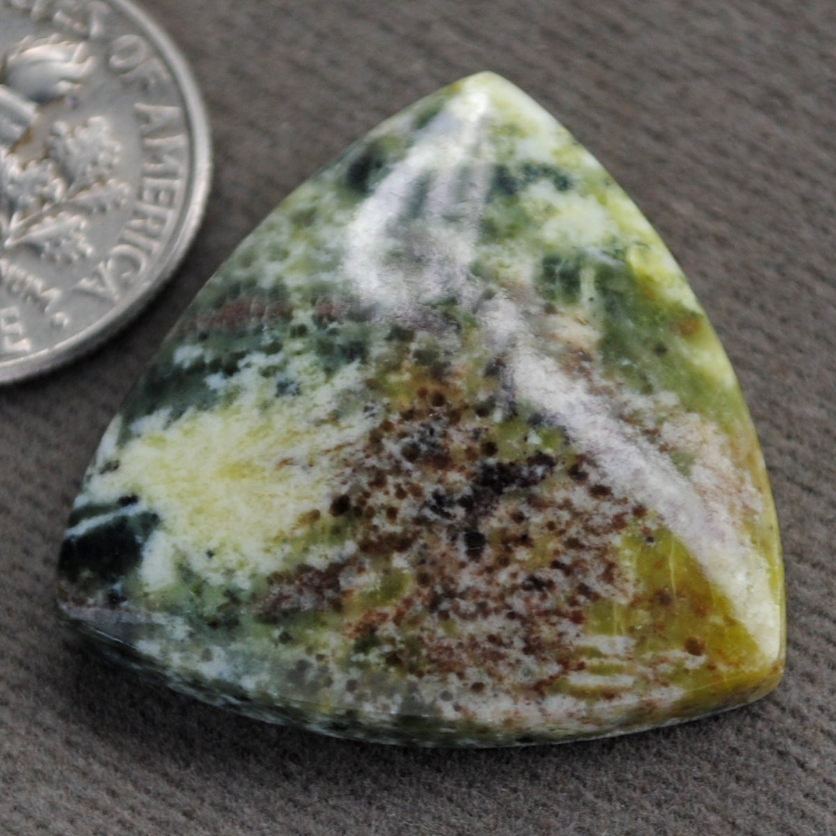 Serpentine, Natural