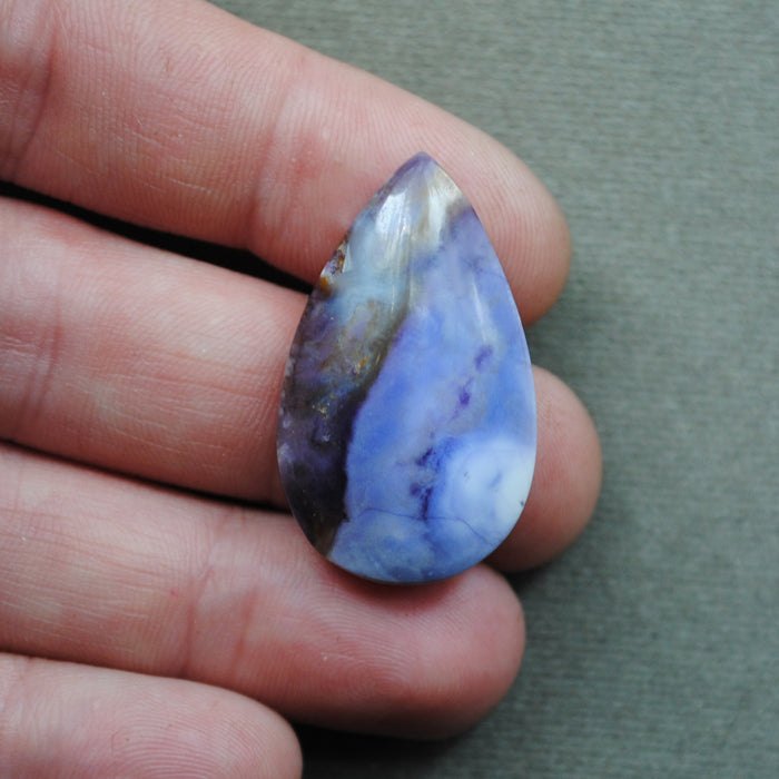 Tiffany stone, Natural